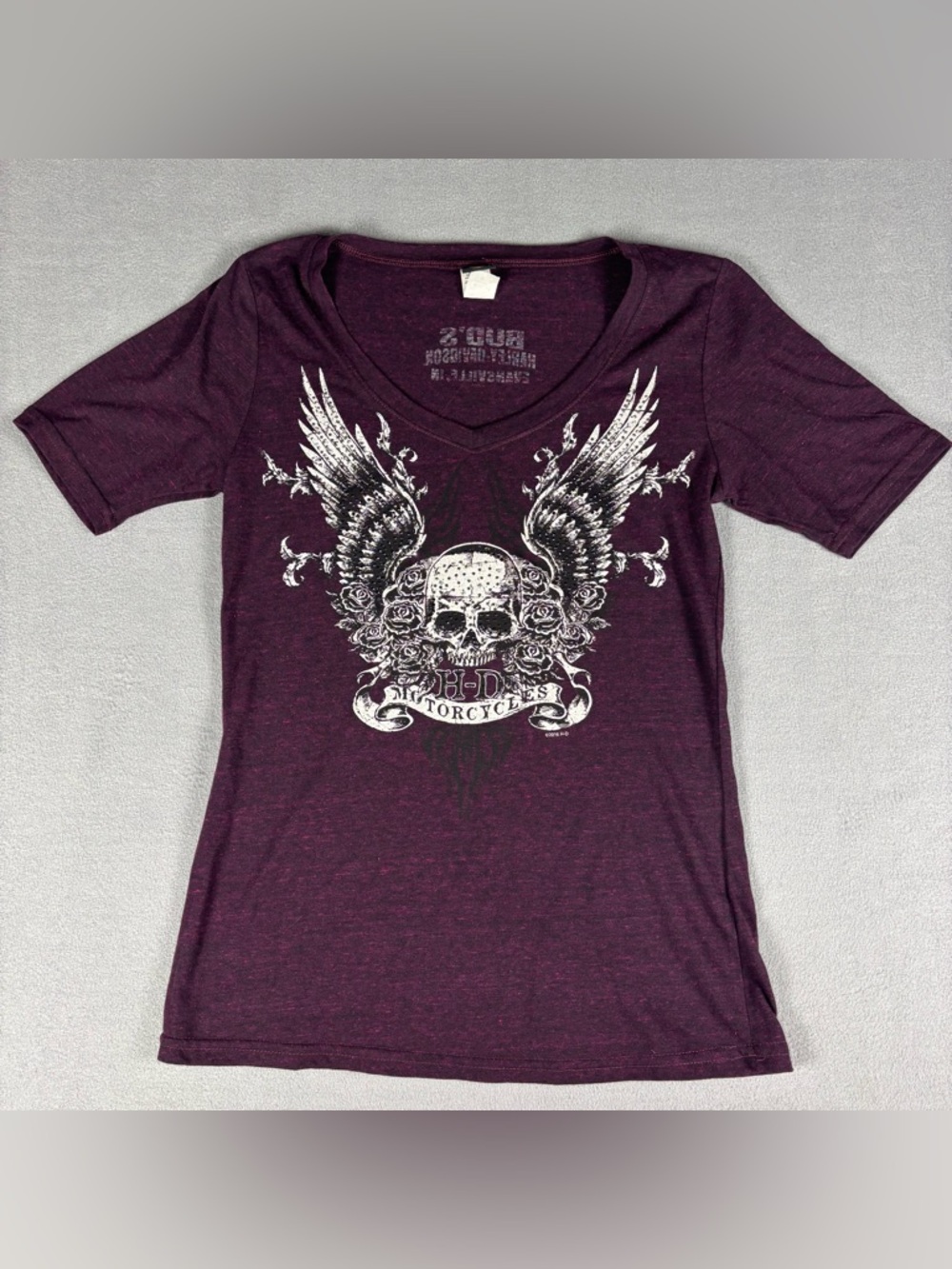 Harley-Davidson Women's Plum V-Neck Skull & Wings Tee